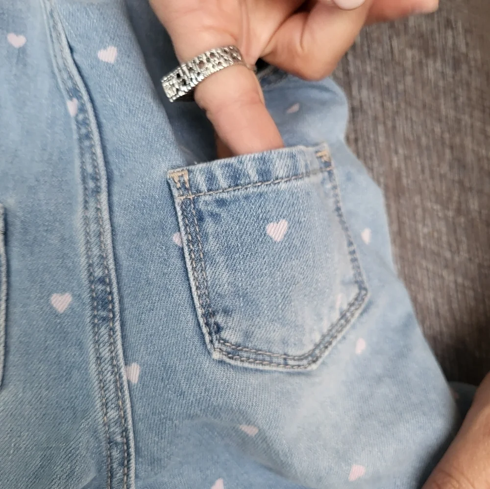 Oshkosh Bigish heart jean baby Overalls 3M